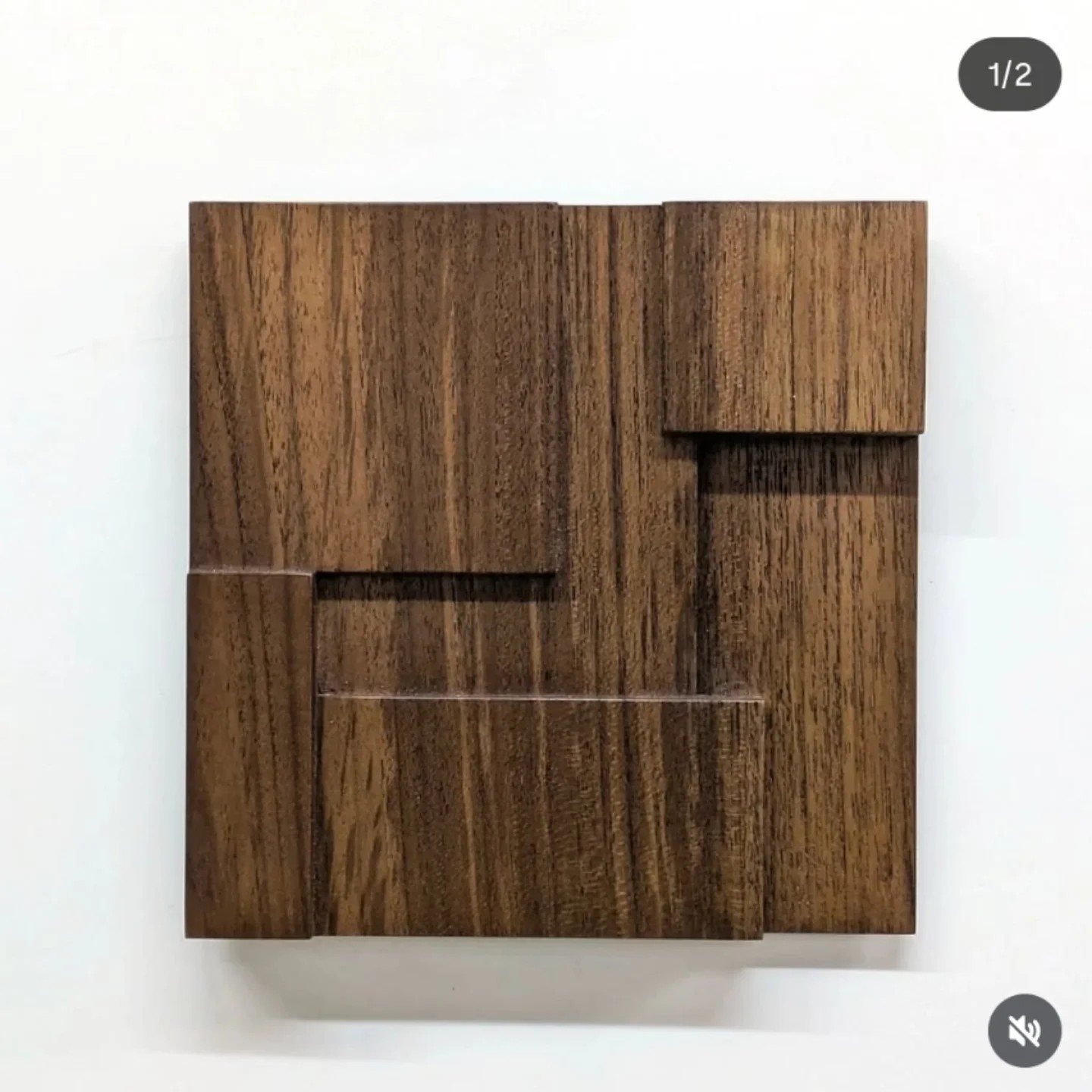 Small relief, 2024 · Reliëfs · Eric Lugtigheid (1/2)