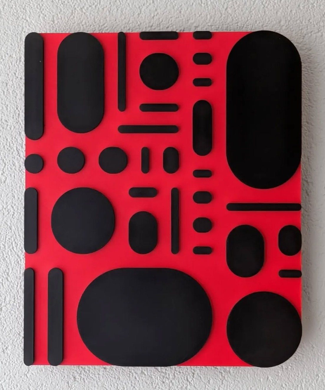 Red under Charcoal, 2026 · 3D-prints · Eric Lugtigheid (1/2)