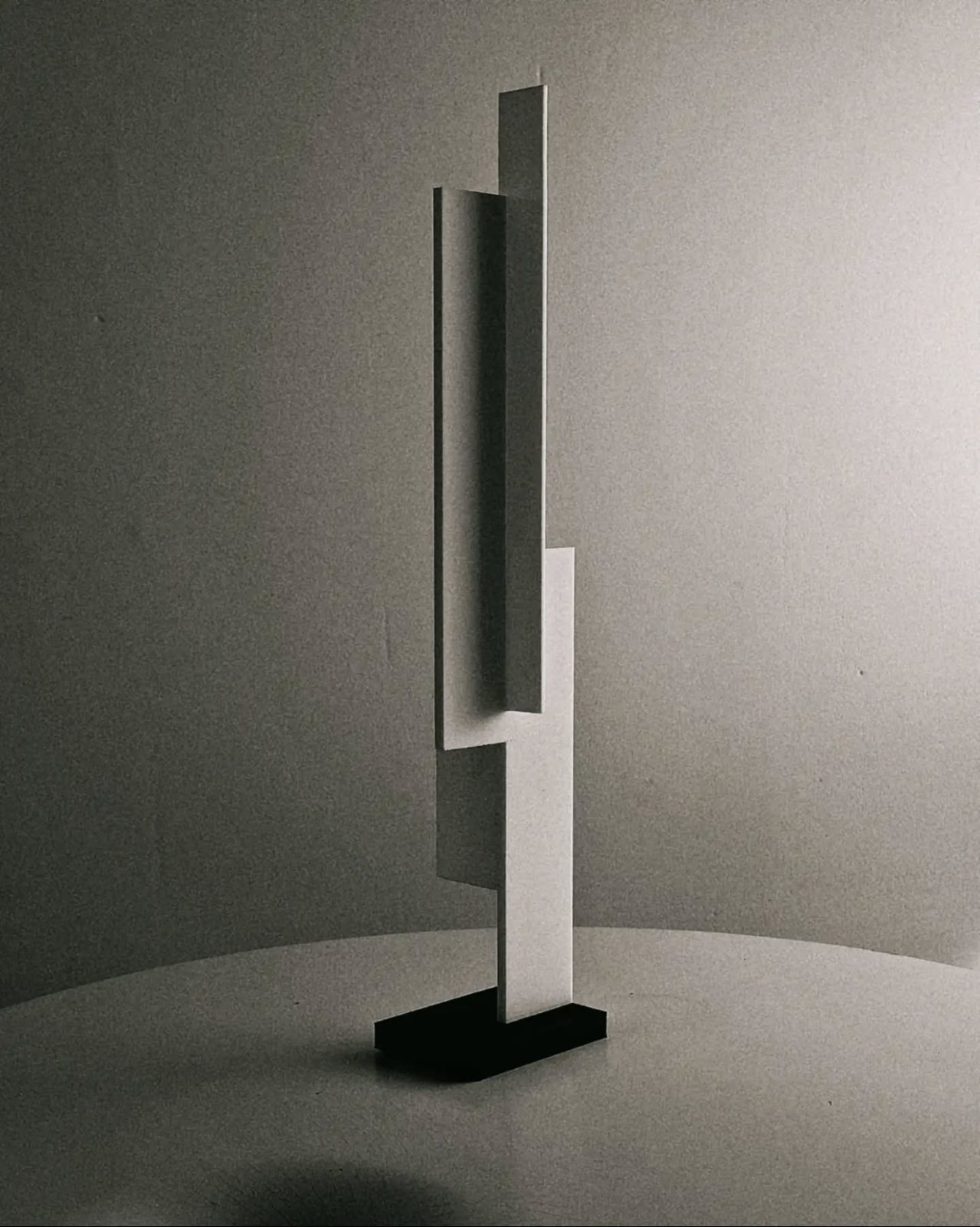 Four sheets, 2026 · Modellen · Eric Lugtigheid (1/3)