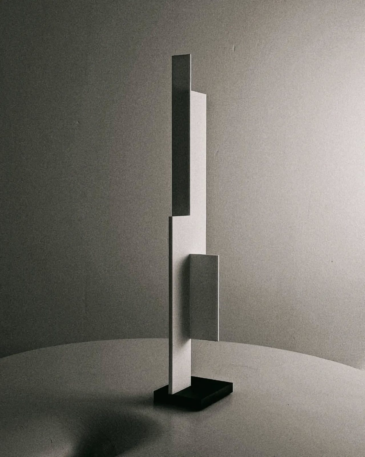 Four sheets, 2026 · Modellen · Eric Lugtigheid (3/3)