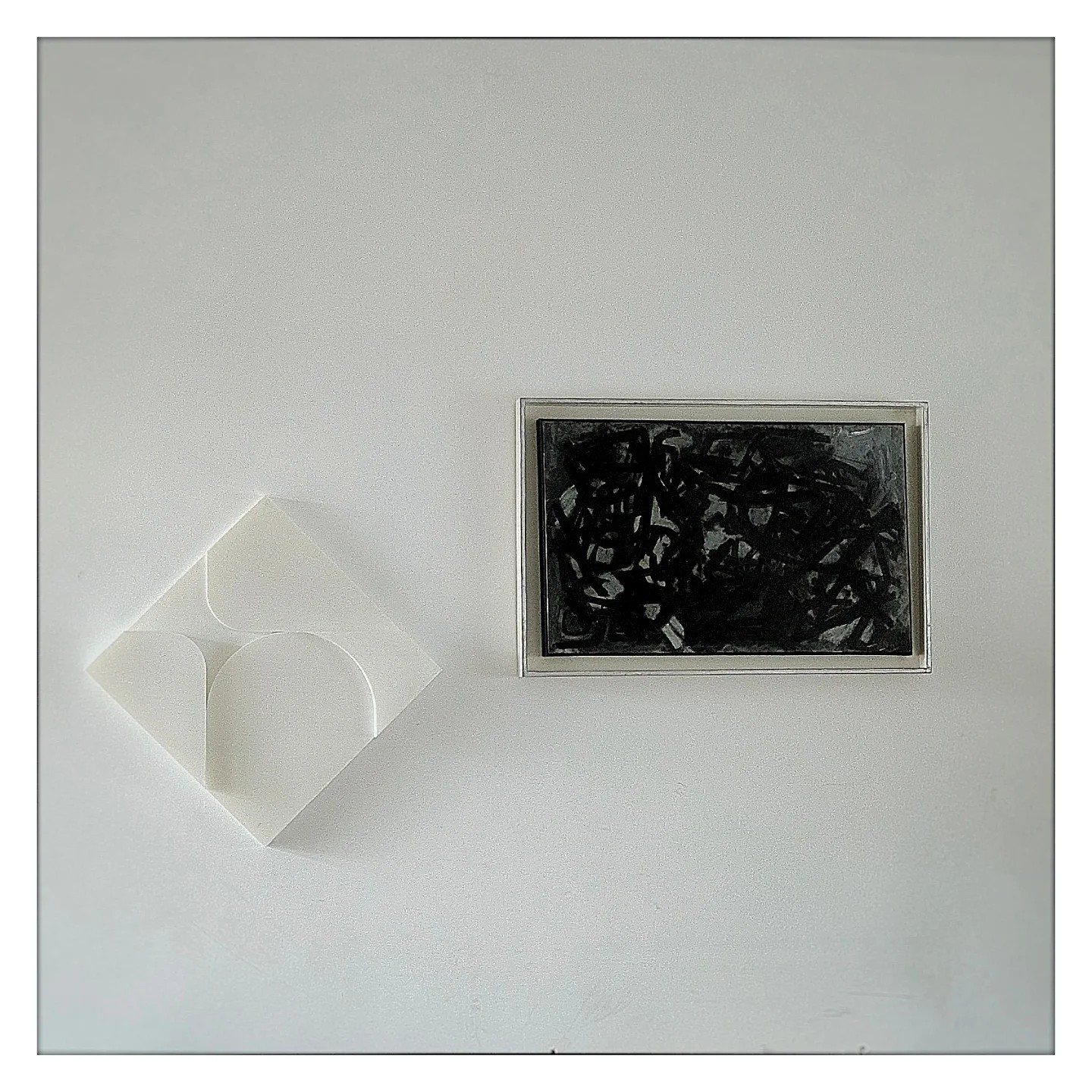 Large relief next to a painting by Andre Volten (1925-2002, signed 1952), 2025 · 3D prints · Eric Lugtigheid (2/2)